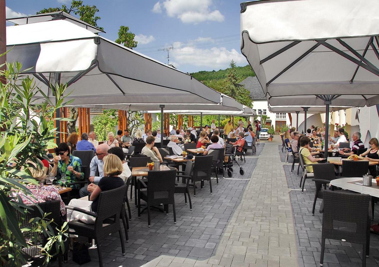 Weingut Und Gaestehaus Apel Nittel Exterior foto
